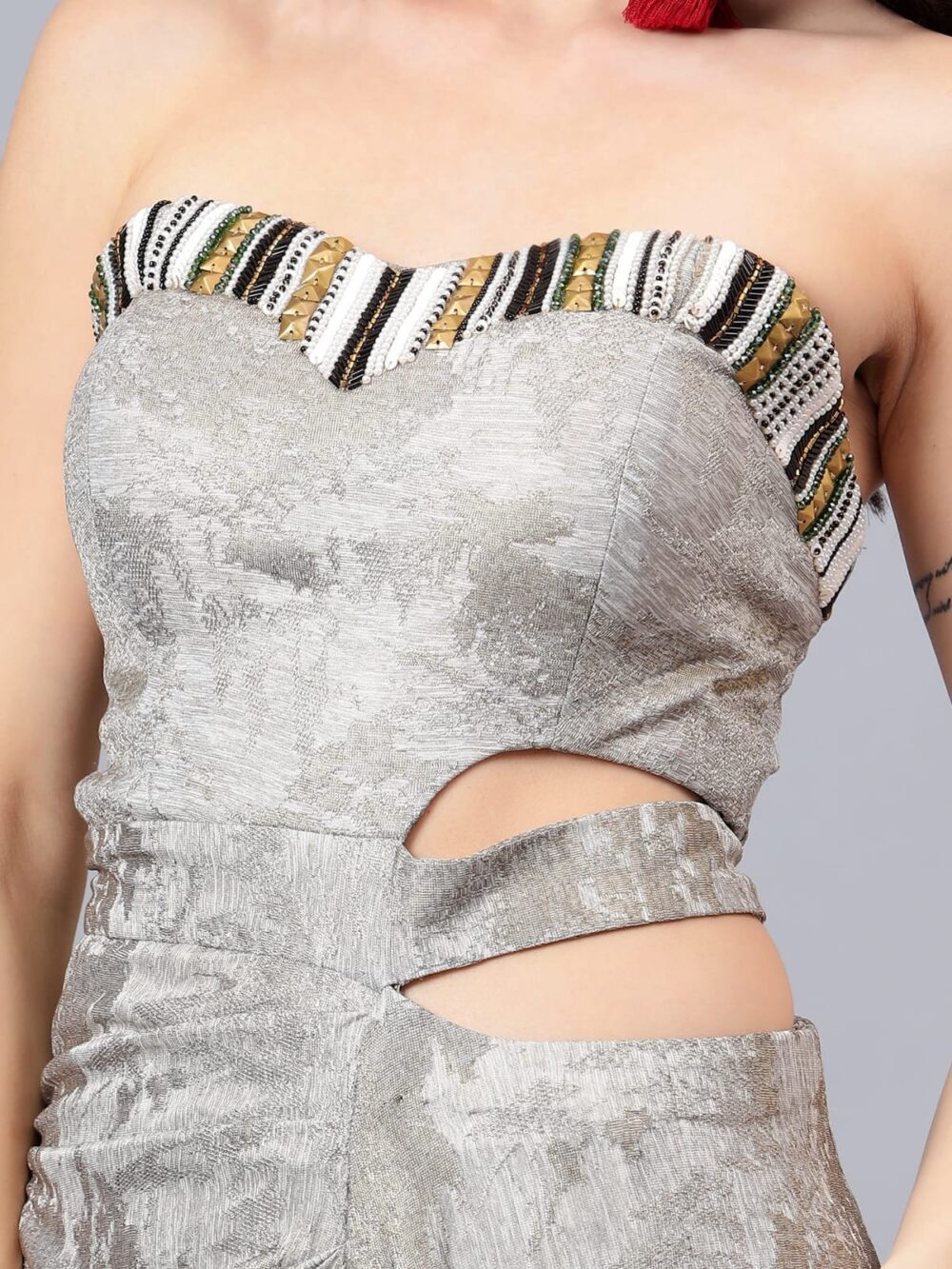 Foil Waist Cut Drape with Neck Embroidery - Image 5